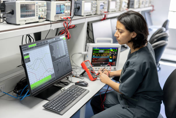 Best Local Electrician Companies  in Holiday Shores, IL